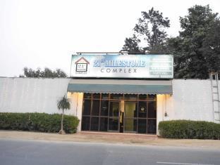 21 Milestone Hotel & Resort Delhi (National Capital Territory of India) Exterior photo